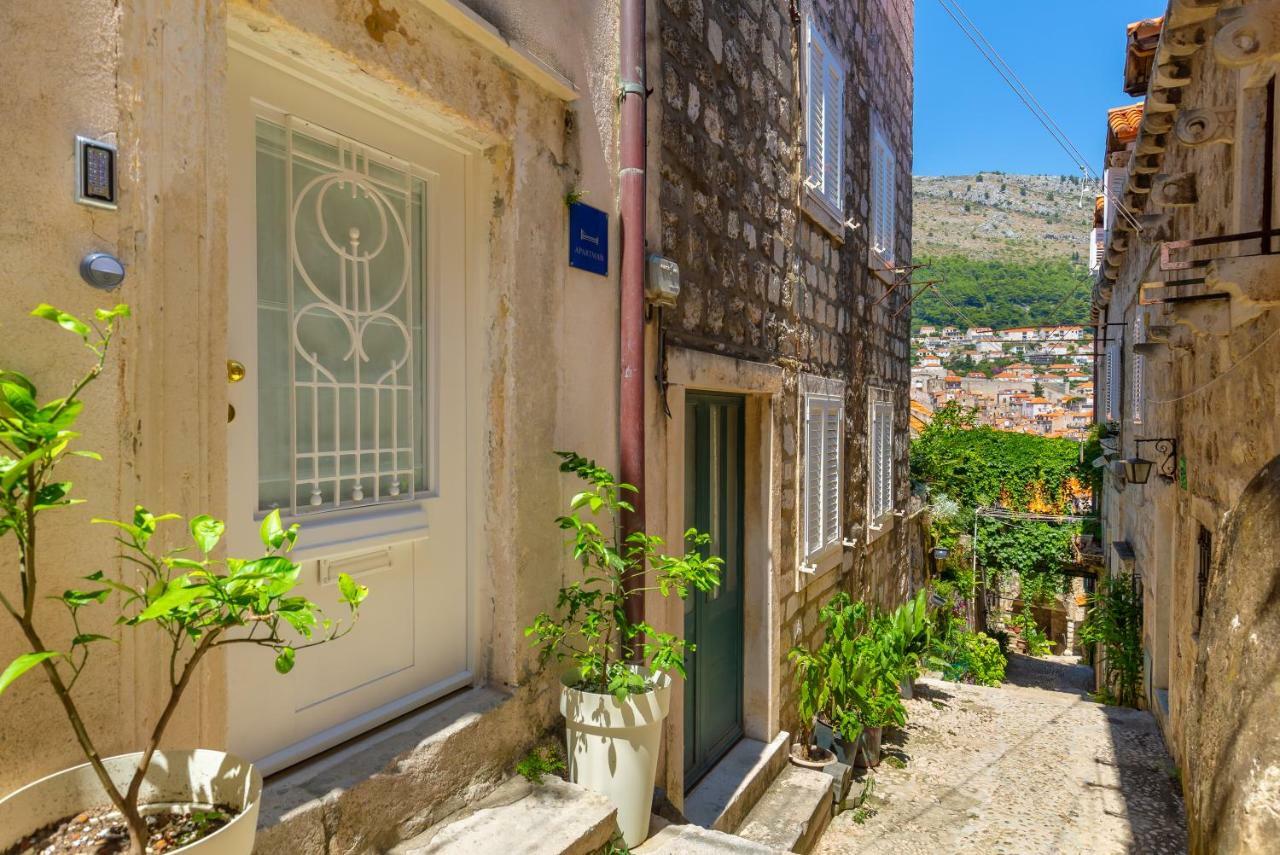 Old Town House With Floor Heating & Lush Private Garden Casa de férias