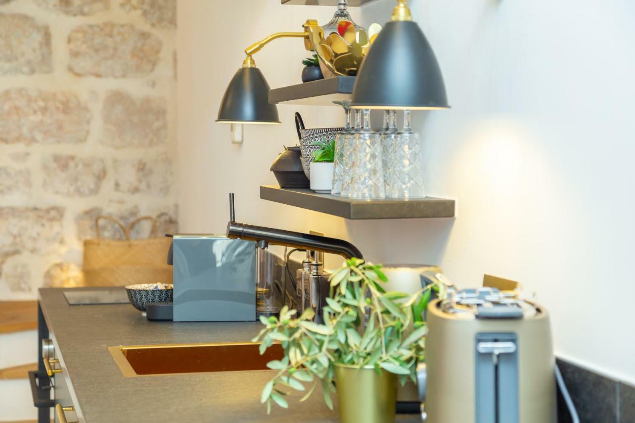 Old Town House With Floor Heating & Lush Private Garden Dubrovnik